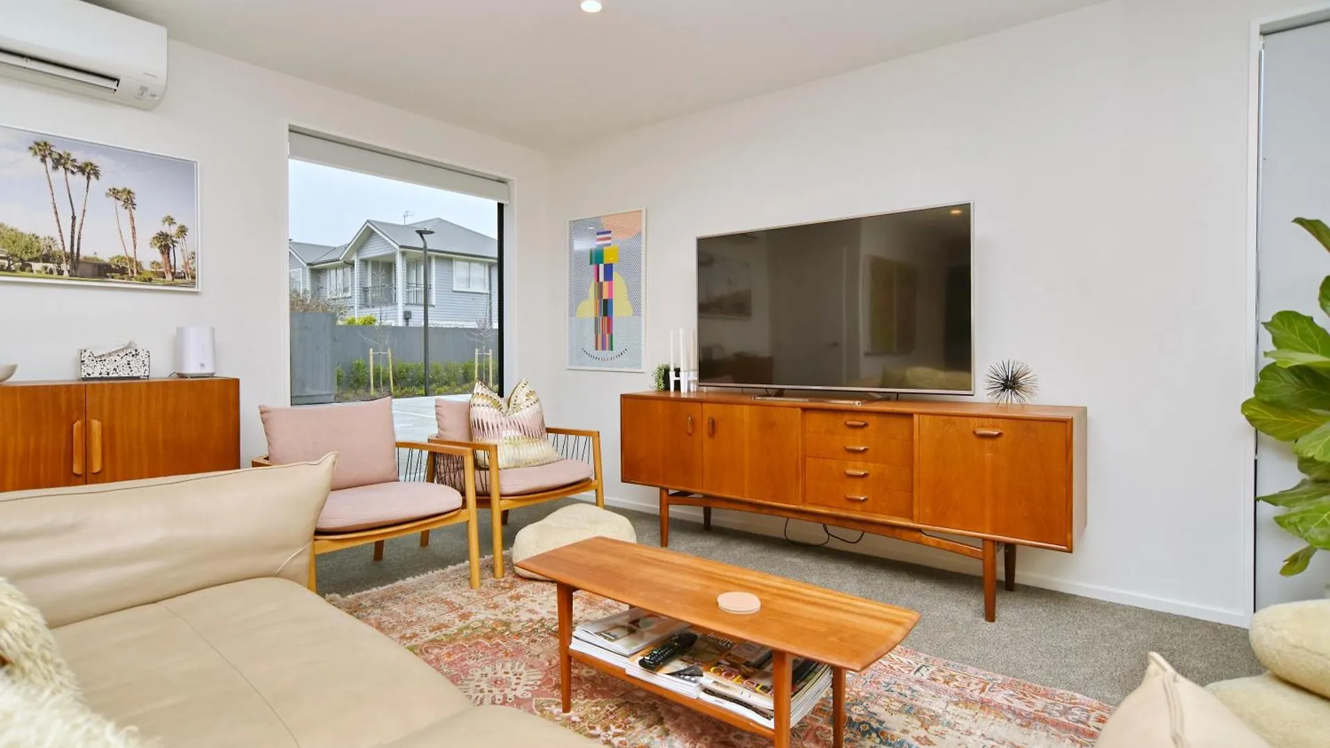 Derby St - Christchurch Holiday Homes